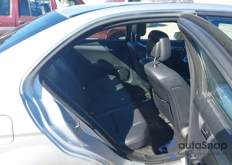 2012 Mercedes-Benz C 250 Sport z USA, uszkodzony, nr VIN WDDGF4HB2CR235046